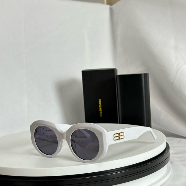 Balenciaga Sunglasses(AAAA)-090