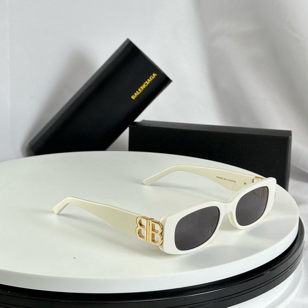 Balenciaga Sunglasses(AAAA)-084