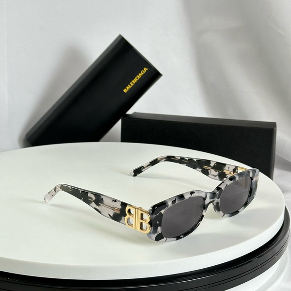 Balenciaga Sunglasses(AAAA)-077