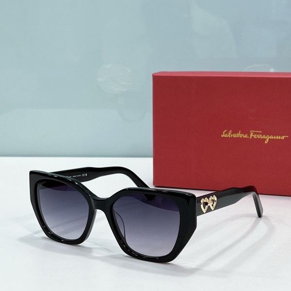 Ferragamo Sunglasses(AAAA)-172
