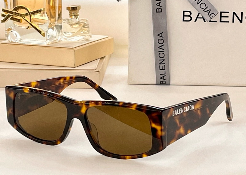 Balenciaga Sunglasses(AAAA)-066