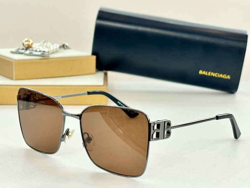 Balenciaga Sunglasses(AAAA)-067