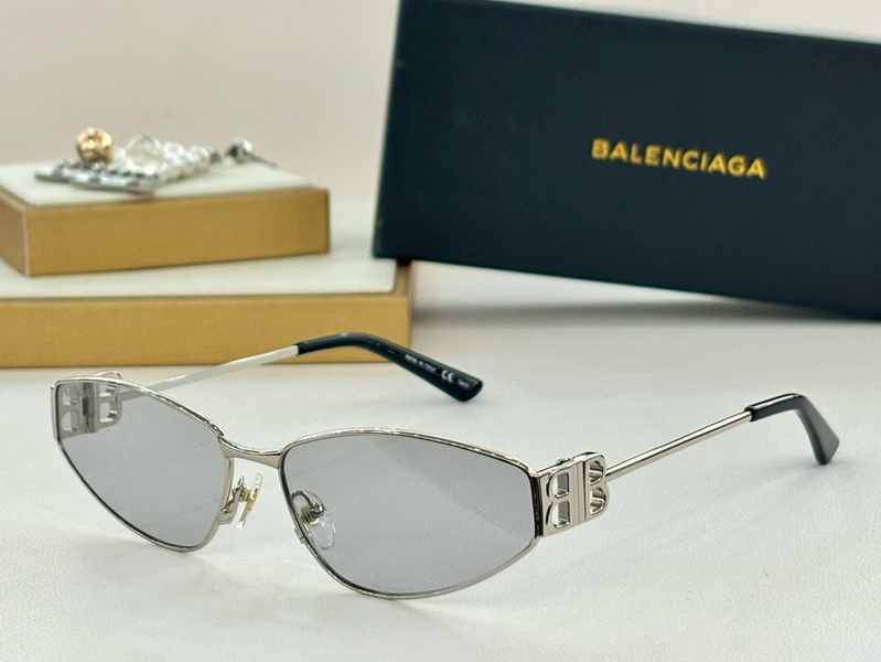 Balenciaga Sunglasses(AAAA)-059