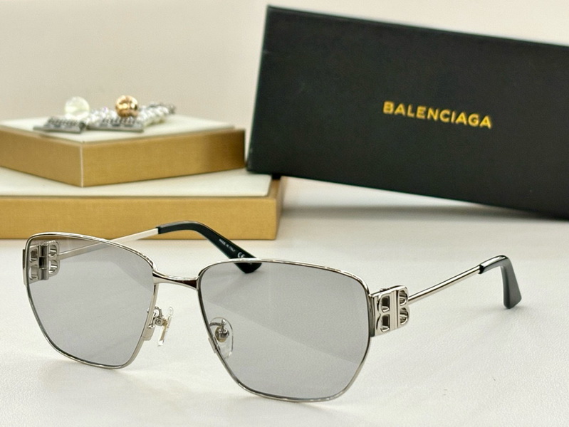 Balenciaga Sunglasses(AAAA)-043