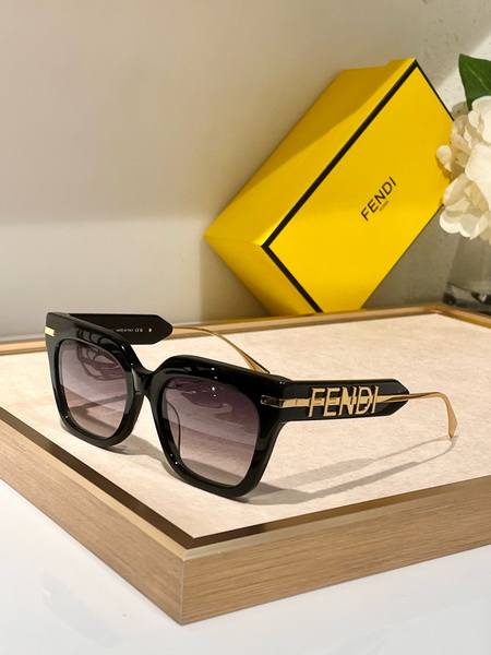 Fendi Sunglasses(AAAA)-223