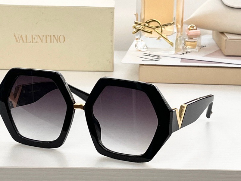 Valentino Sunglasses(AAAA)-041