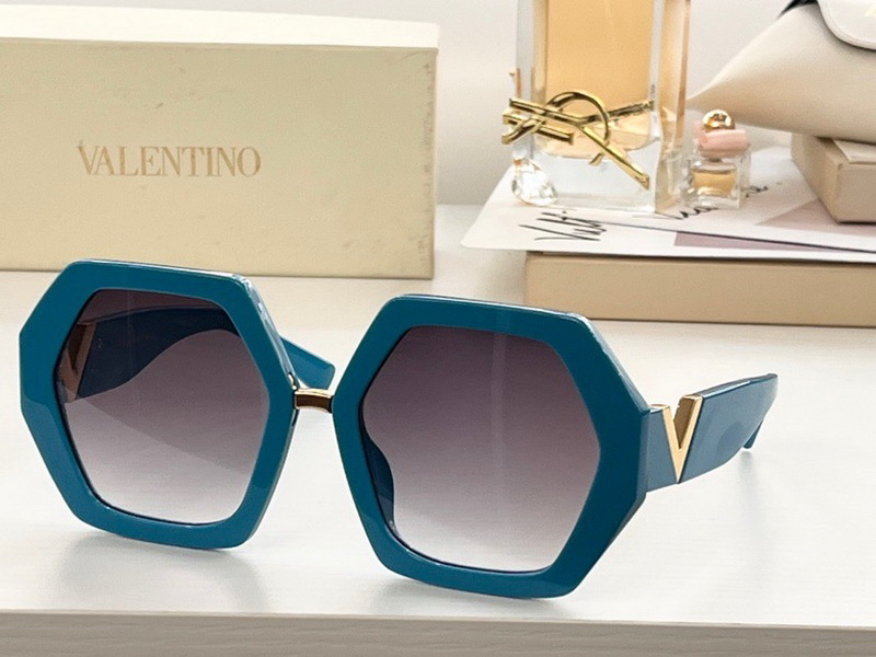 Valentino Sunglasses(AAAA)-040