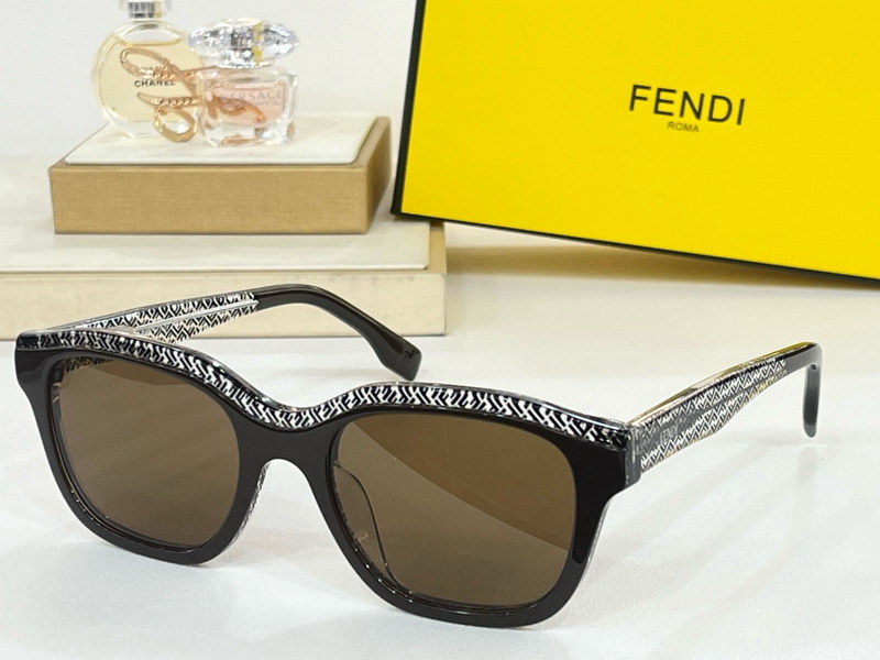 Fendi Sunglasses(AAAA)-216