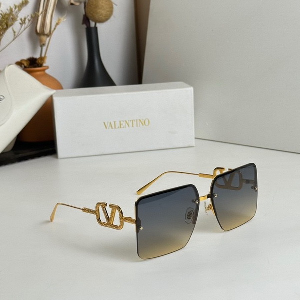 Valentino Sunglasses(AAAA)-032