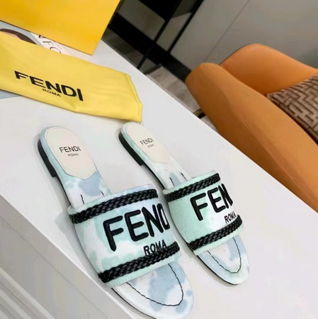 Fendi Slippers Women(AAA)-019