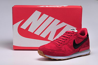 Nike Archive 83-006