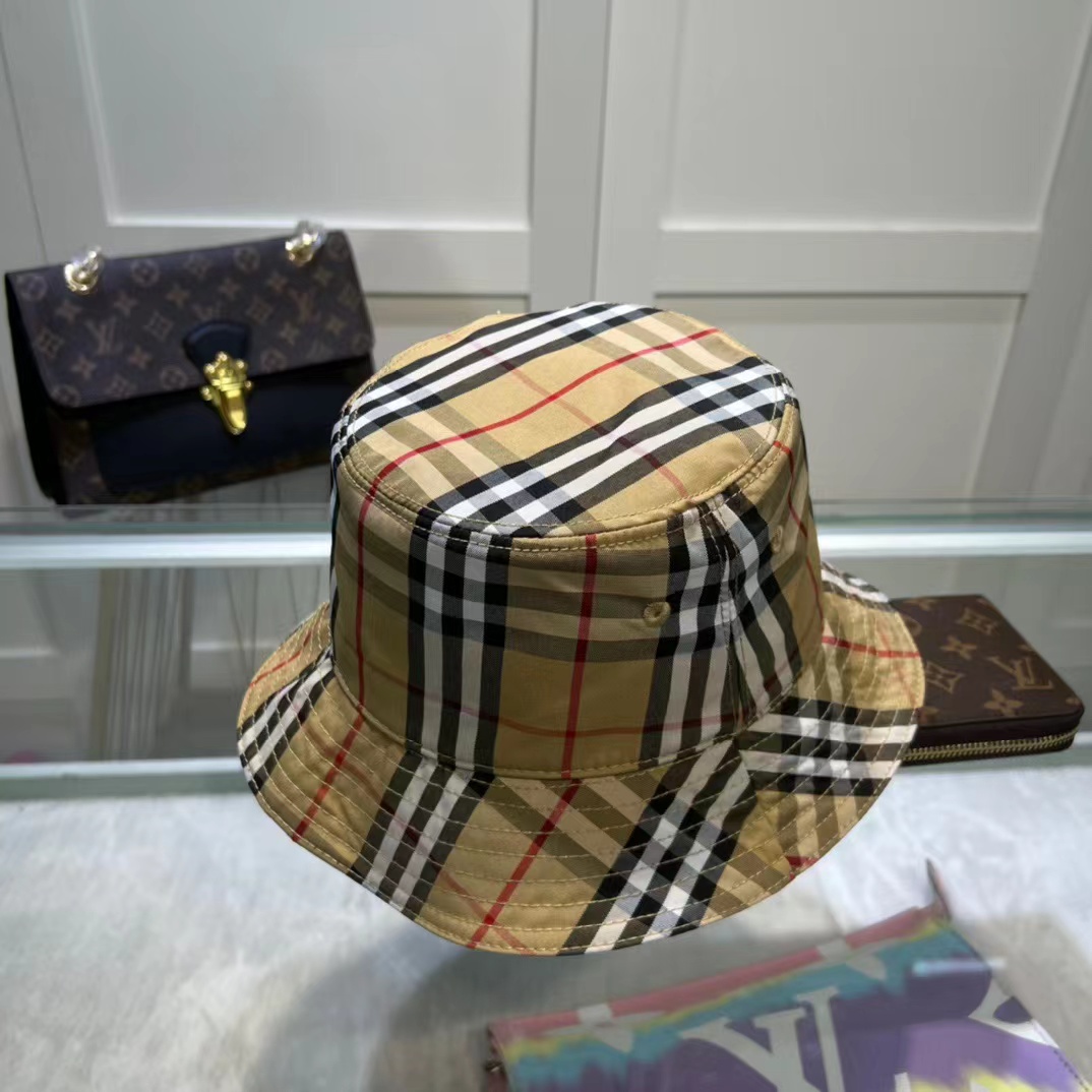 Burberry Cap-008