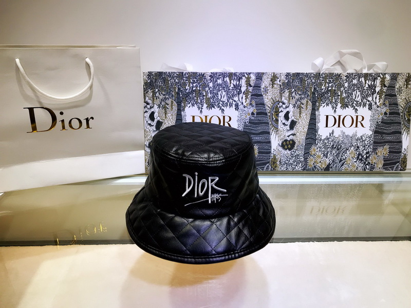 Dior Cap-072