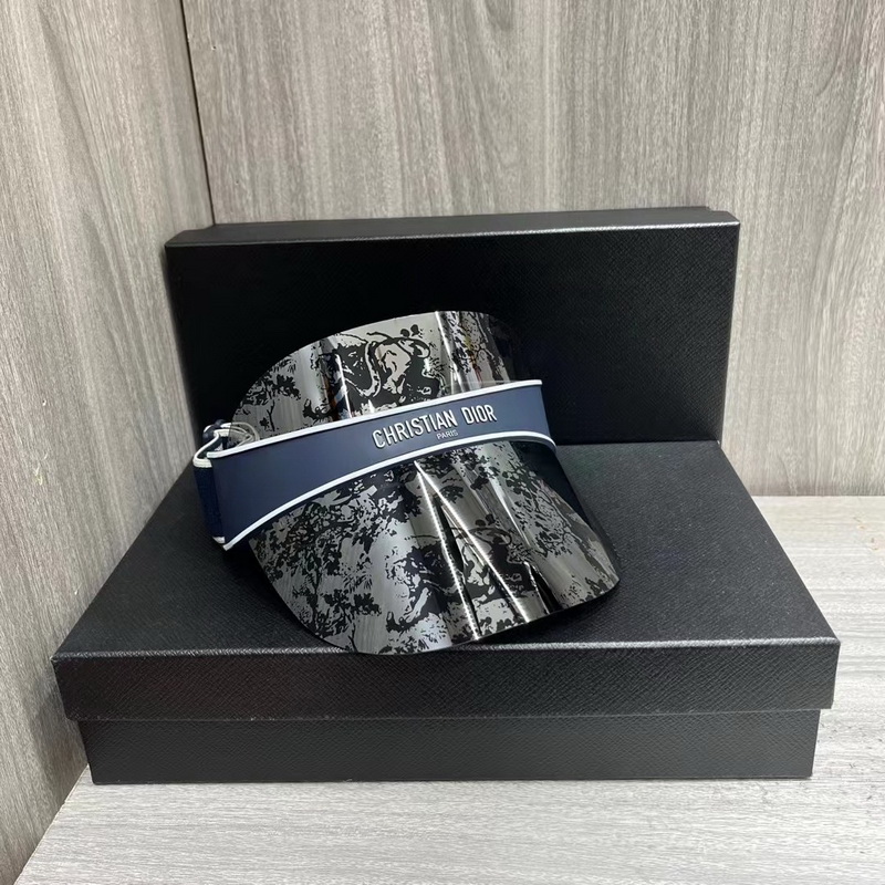 Dior Cap-325