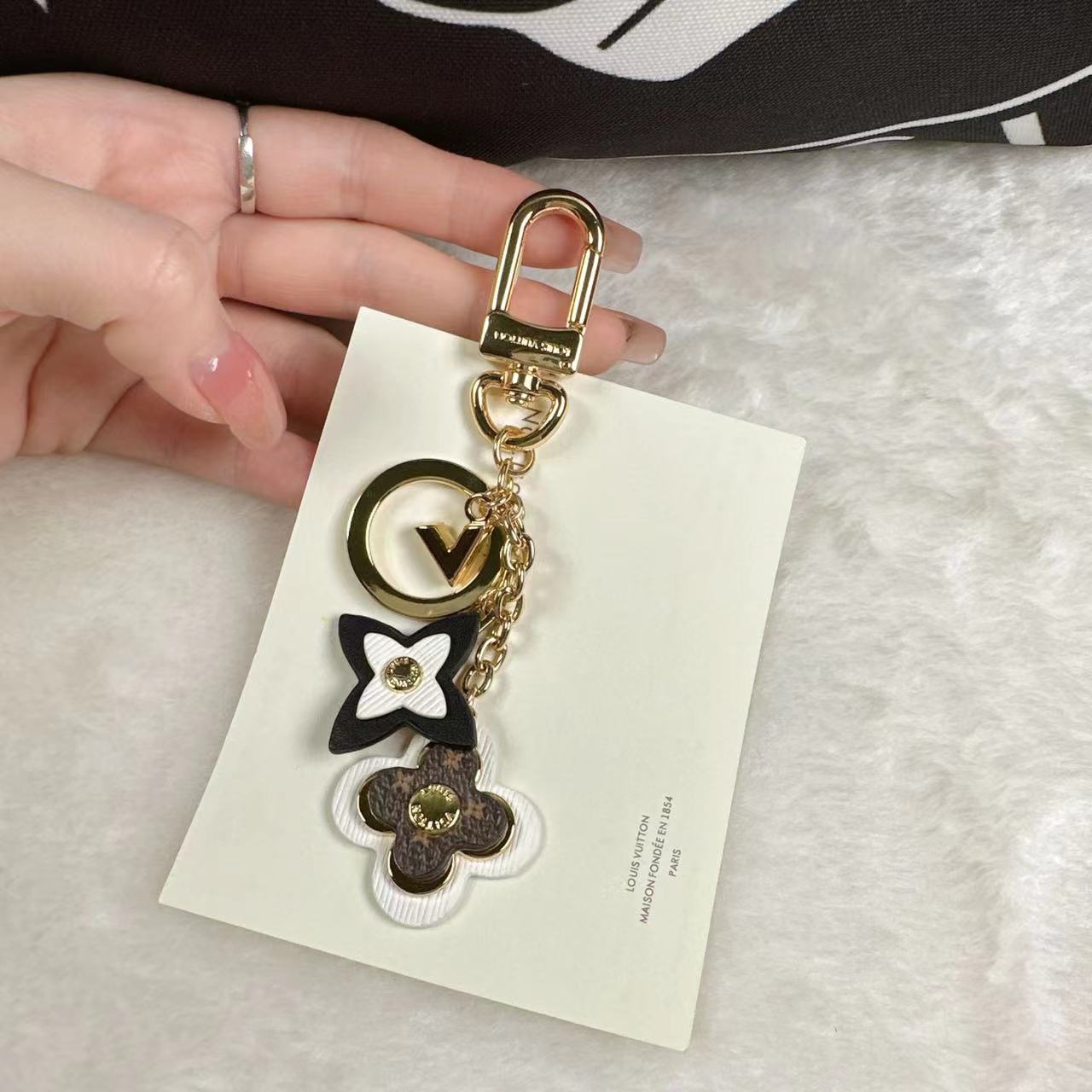 LV Key Ring-093
