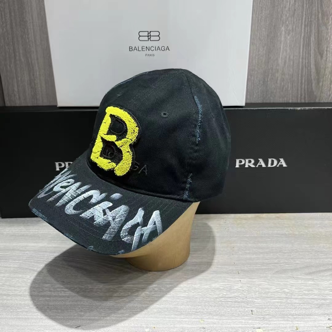 Balenciaga Cap-382