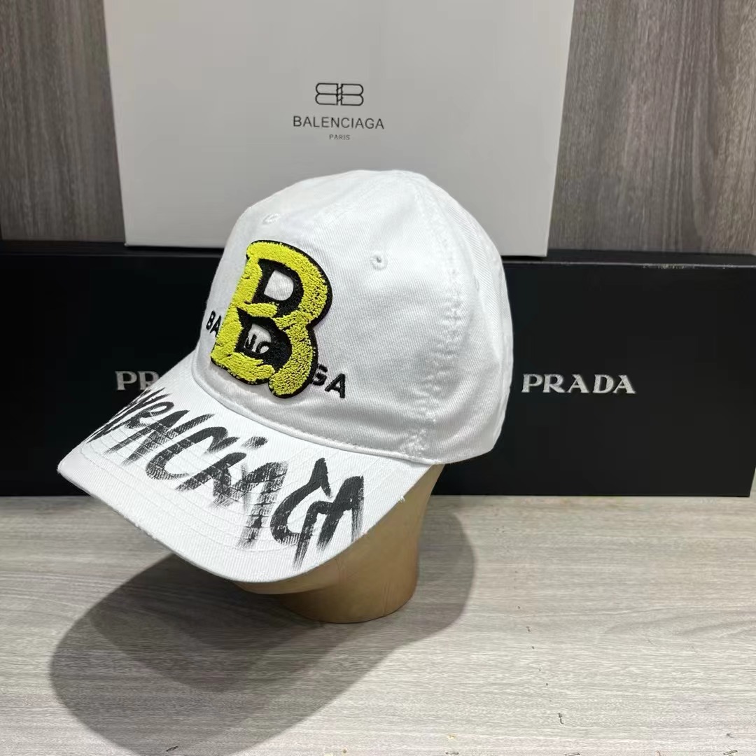 Balenciaga Cap-380
