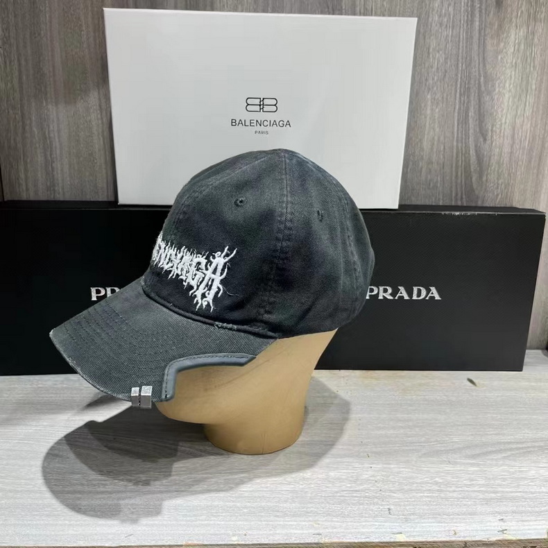 Balenciaga Cap-395