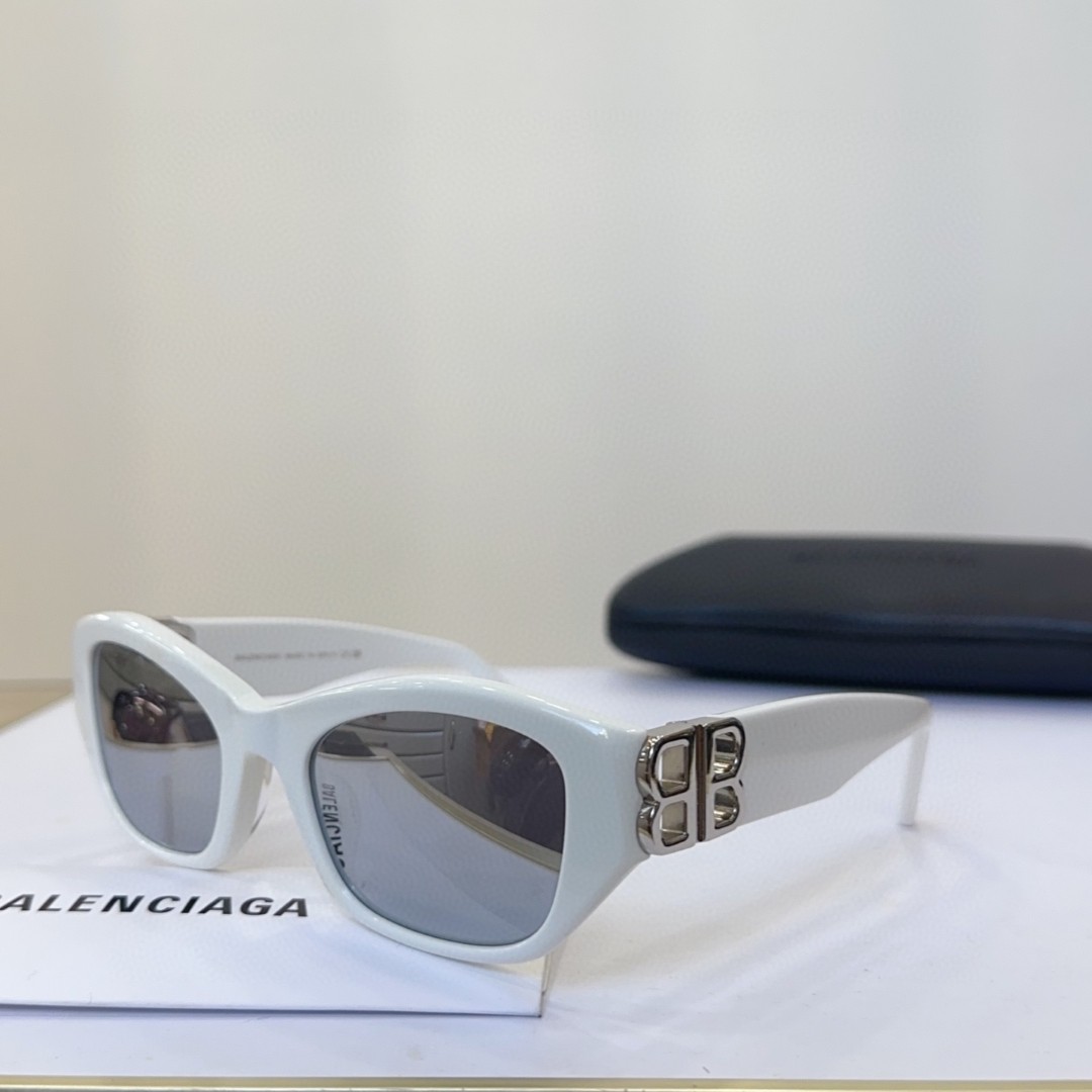 Balenciaga Sunglasses(AAAA)-691