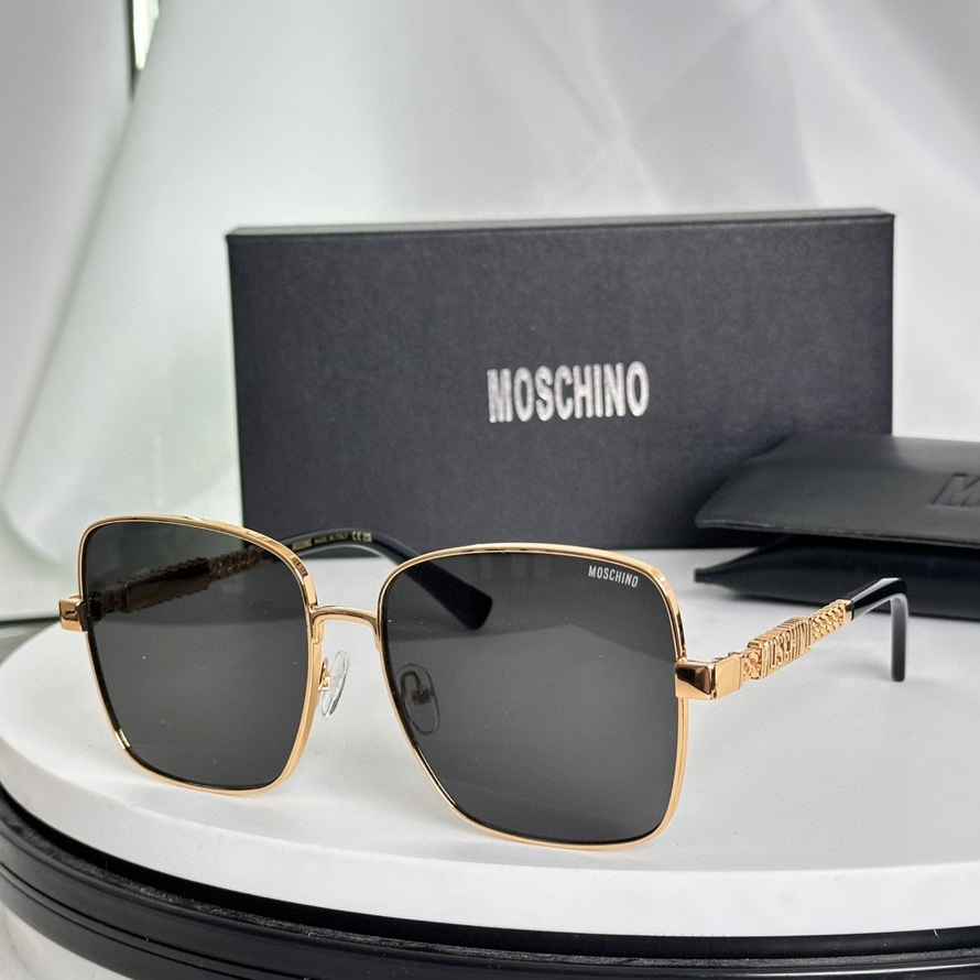 MOSCHINO Sunglasses(AAAA)-002