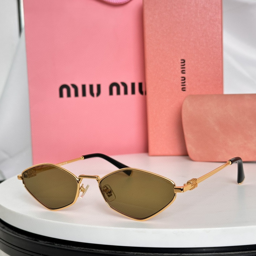 MiuMiu Sunglasses(AAAA)-636