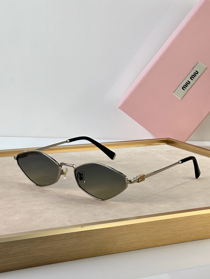 MiuMiu Sunglasses(AAAA)-543