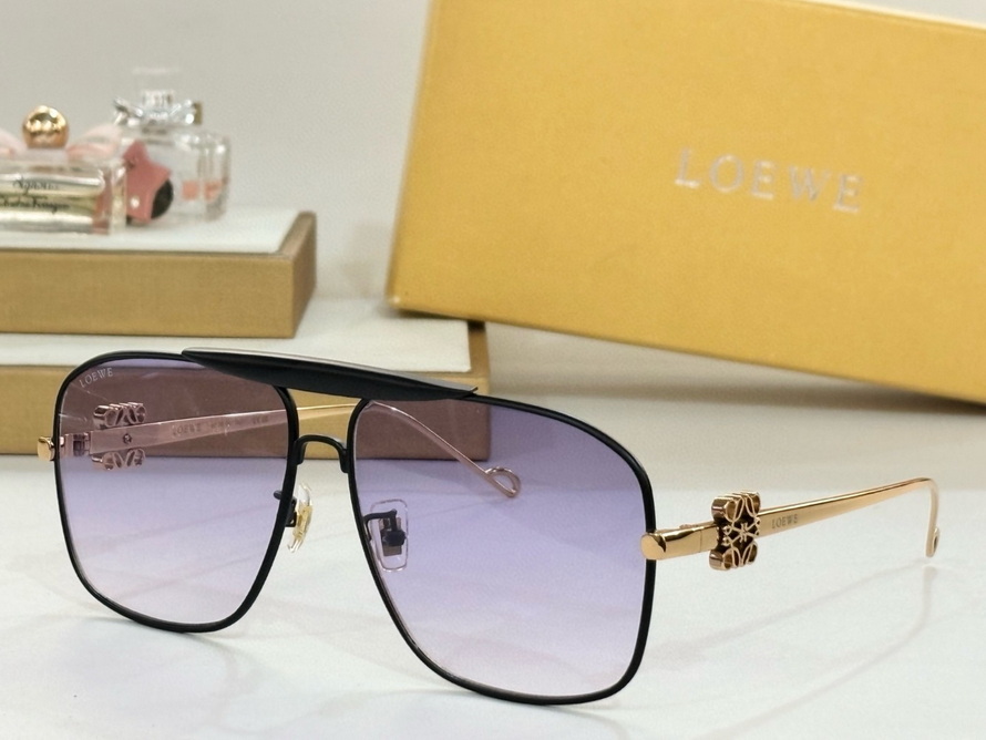 LOEWE Sunglasses(AAAA)-682