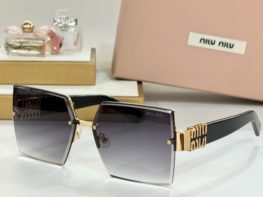 MiuMiu Sunglasses(AAAA)-511