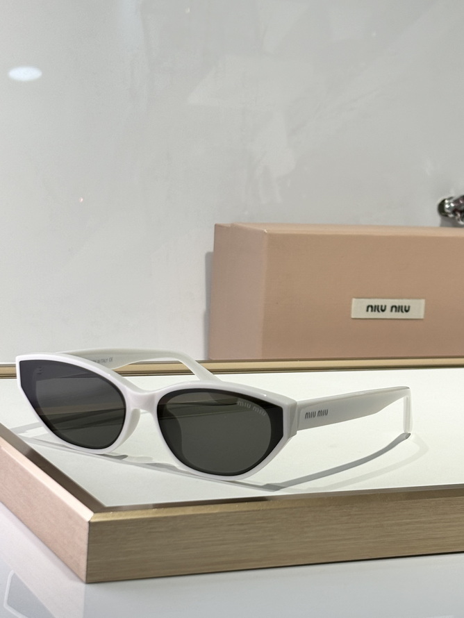MiuMiu Sunglasses(AAAA)-496