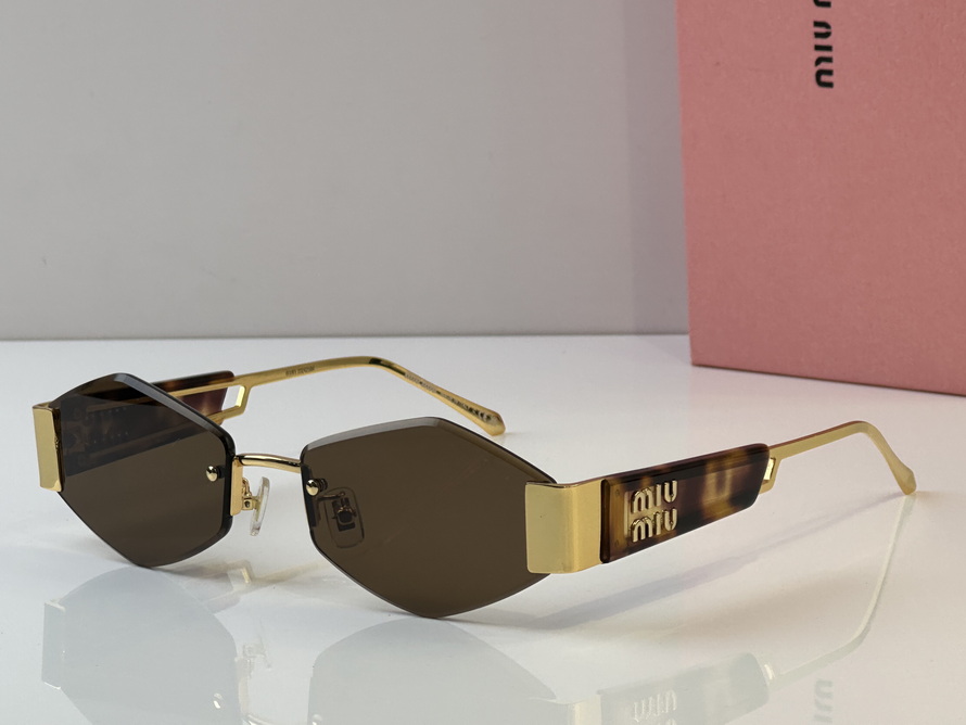 MiuMiu Sunglasses(AAAA)-377
