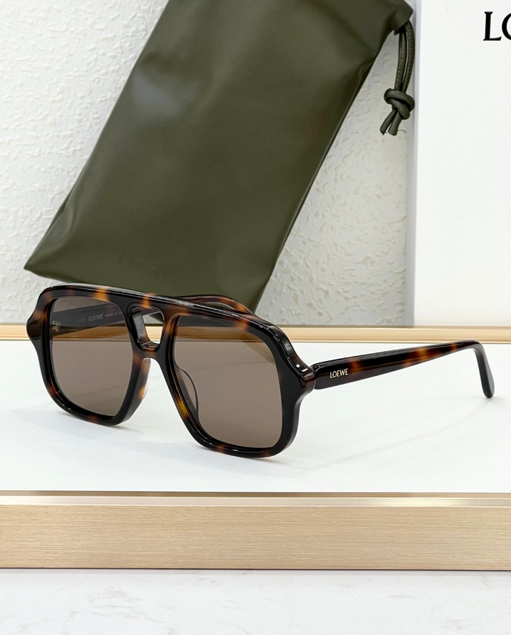 LOEWE Sunglasses(AAAA)-478