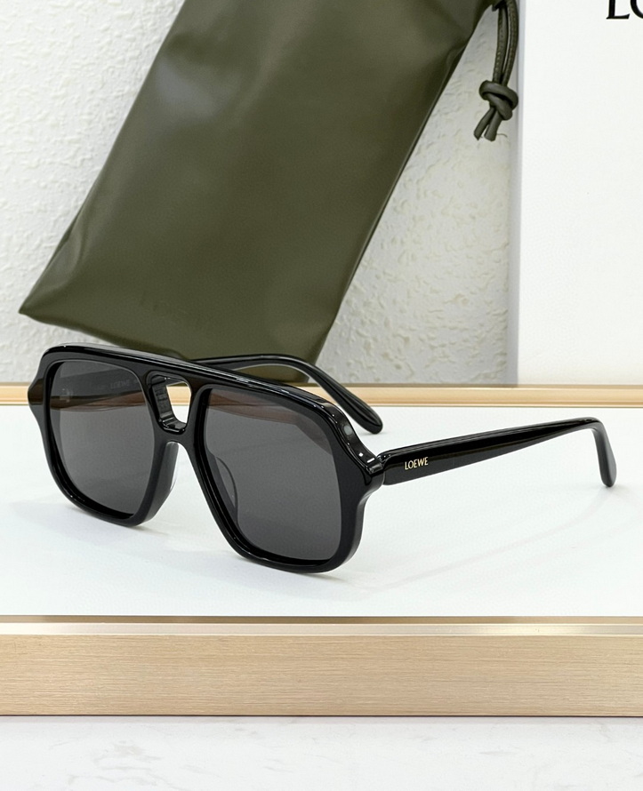 LOEWE Sunglasses(AAAA)-473