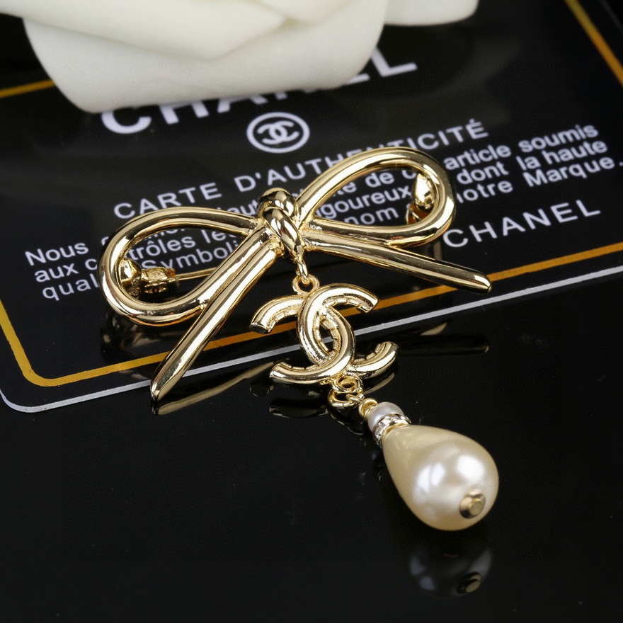 Chanel Brooch-012