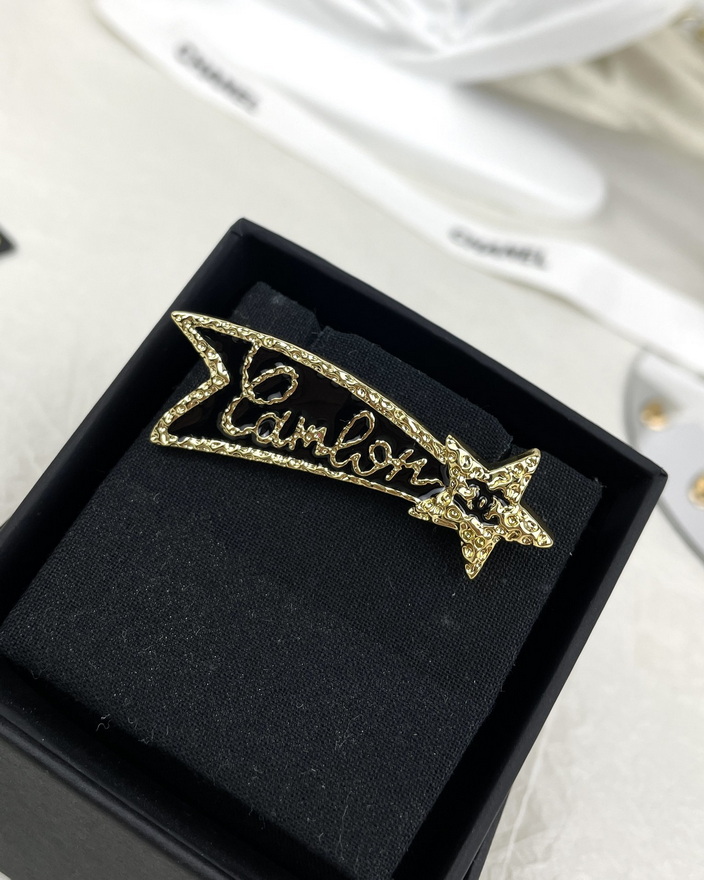 Chanel Brooch-032