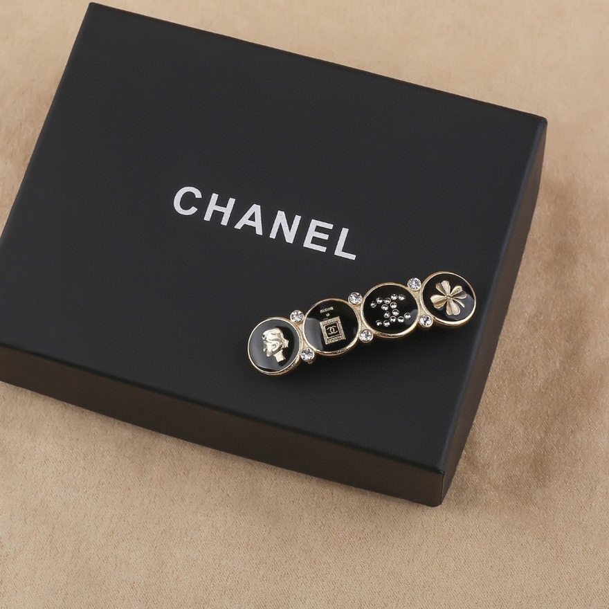 Chanel Brooch-068