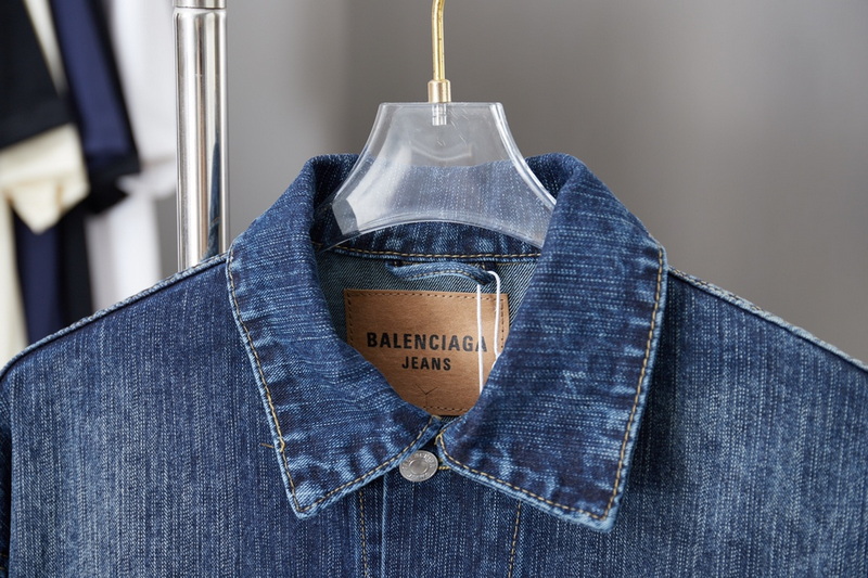 Balenciaga Jacket-056