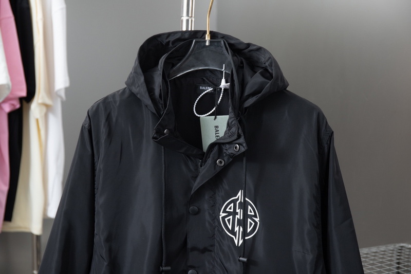Balenciaga Jacket-065