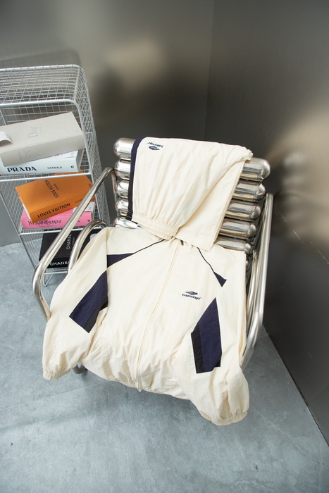 Balenciaga Jacket-088