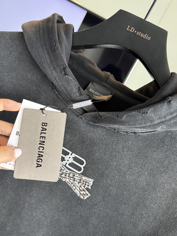 Balenciaga Hoody-131