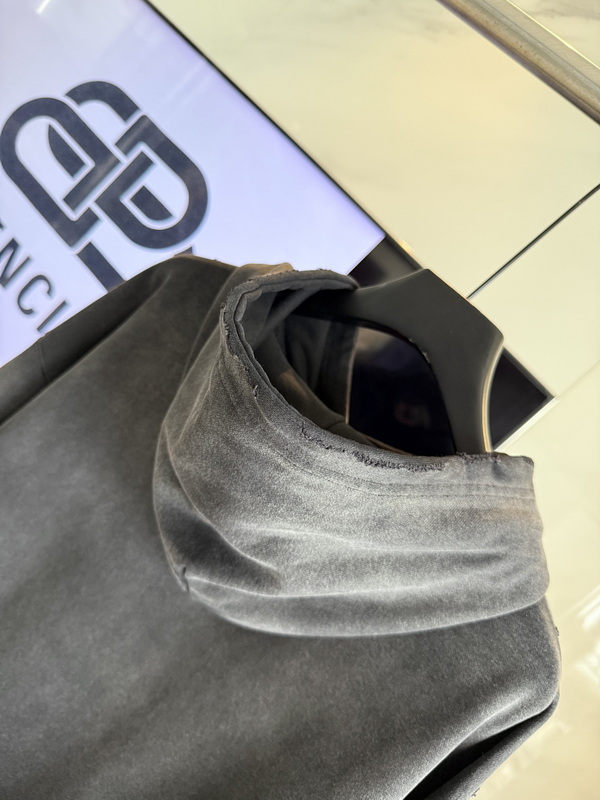 Balenciaga Hoody-133