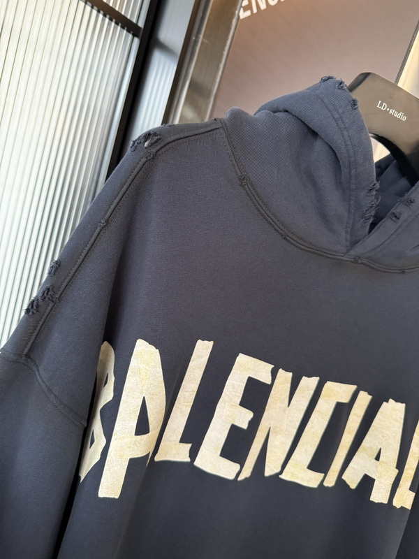 Balenciaga Hoody-134
