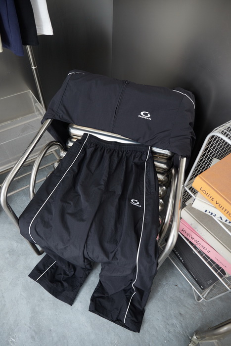 Balenciaga Pants-058