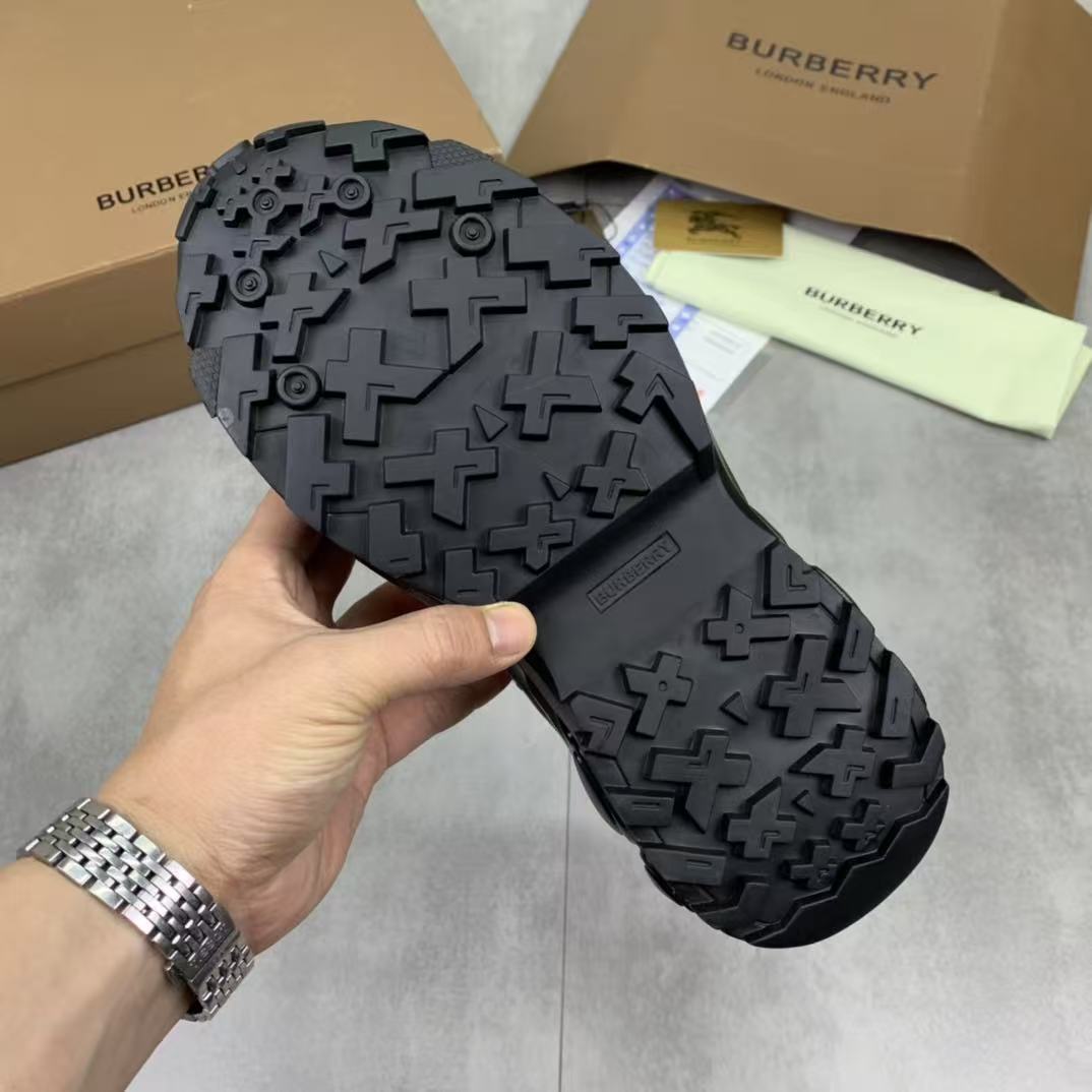 Burberry Shoes(AAA)-015