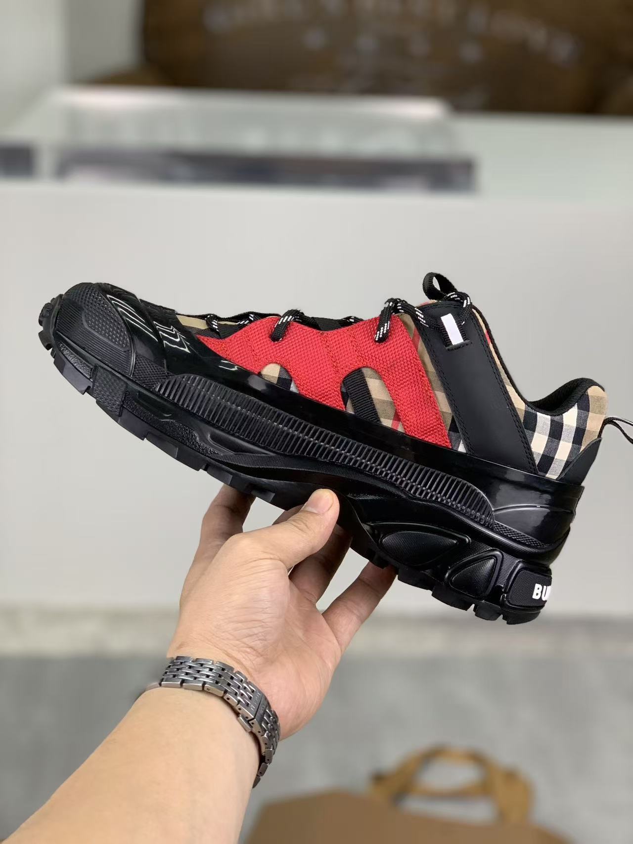 Burberry Shoes(AAA)-015