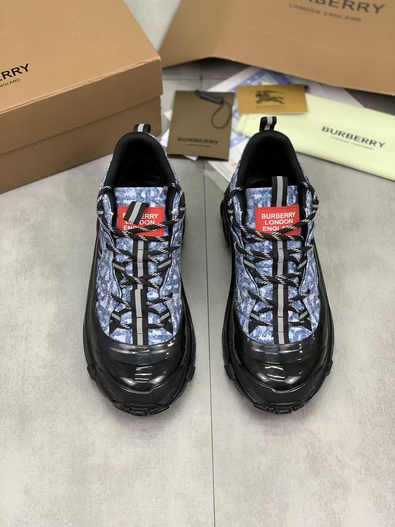 Burberry Shoes(AAA)-019