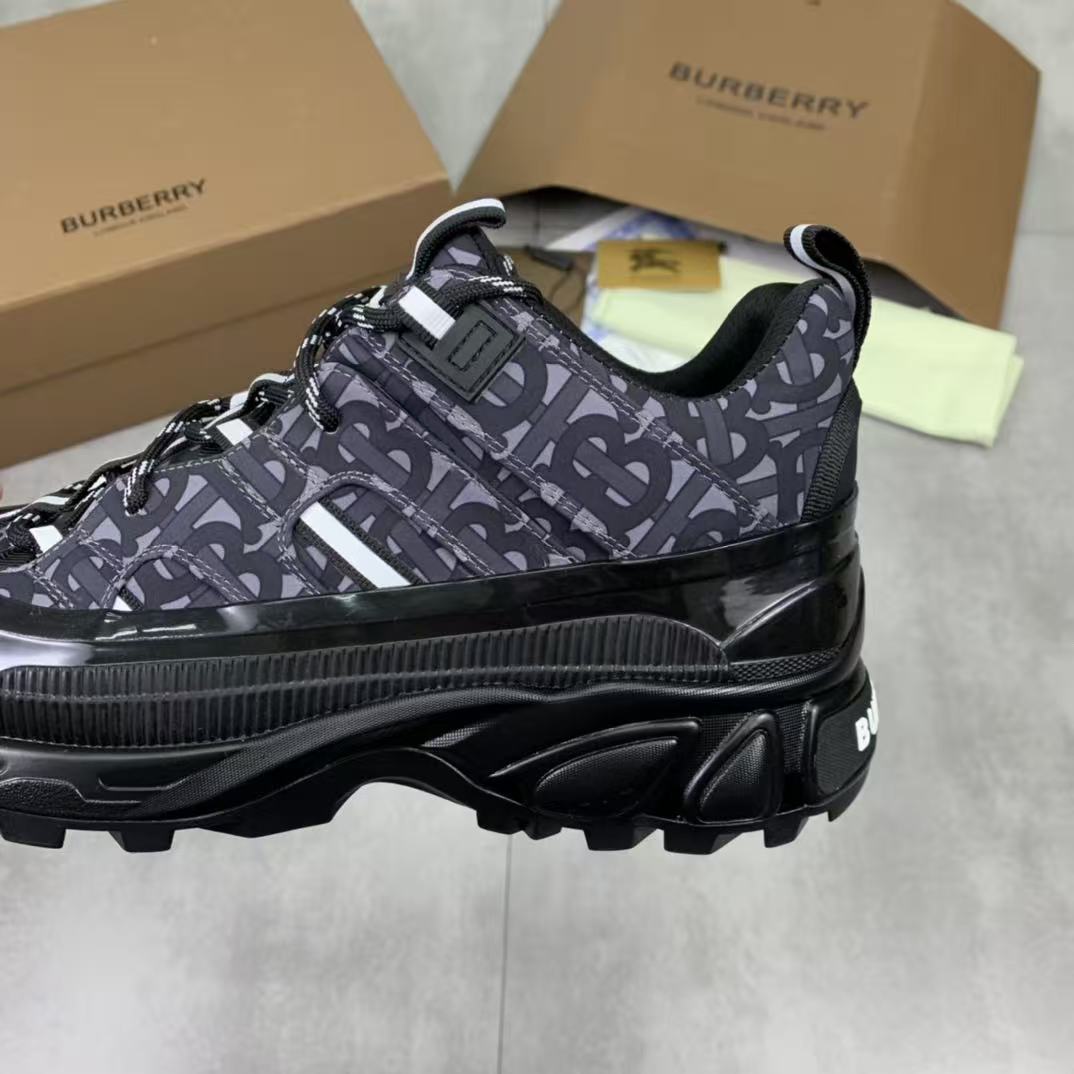 Burberry Shoes(AAA)-020