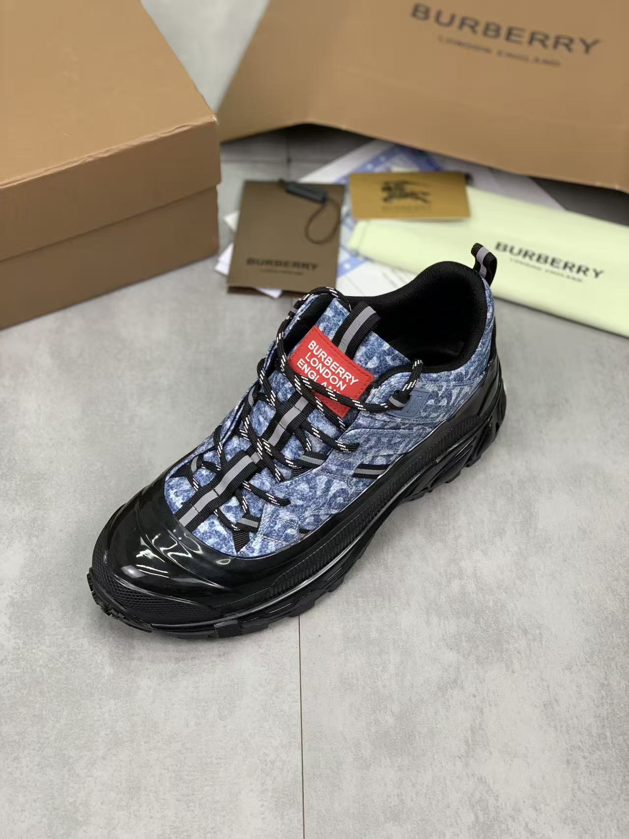 Burberry Shoes(AAA)-019