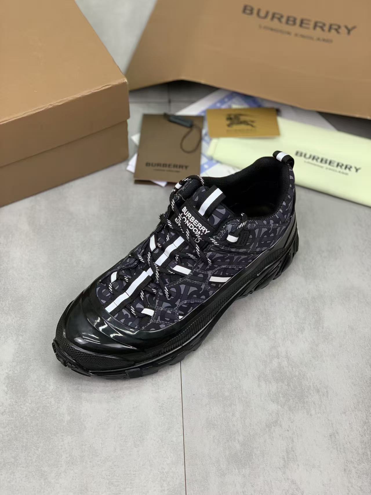 Burberry Shoes(AAA)-020