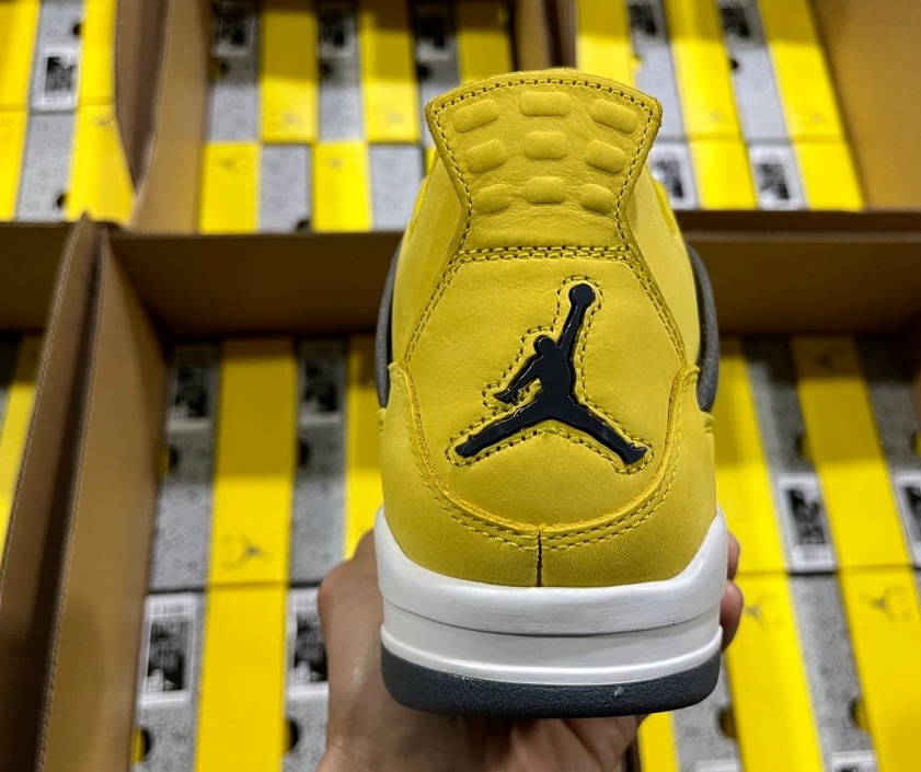 Air Jordan 4 Retro-166