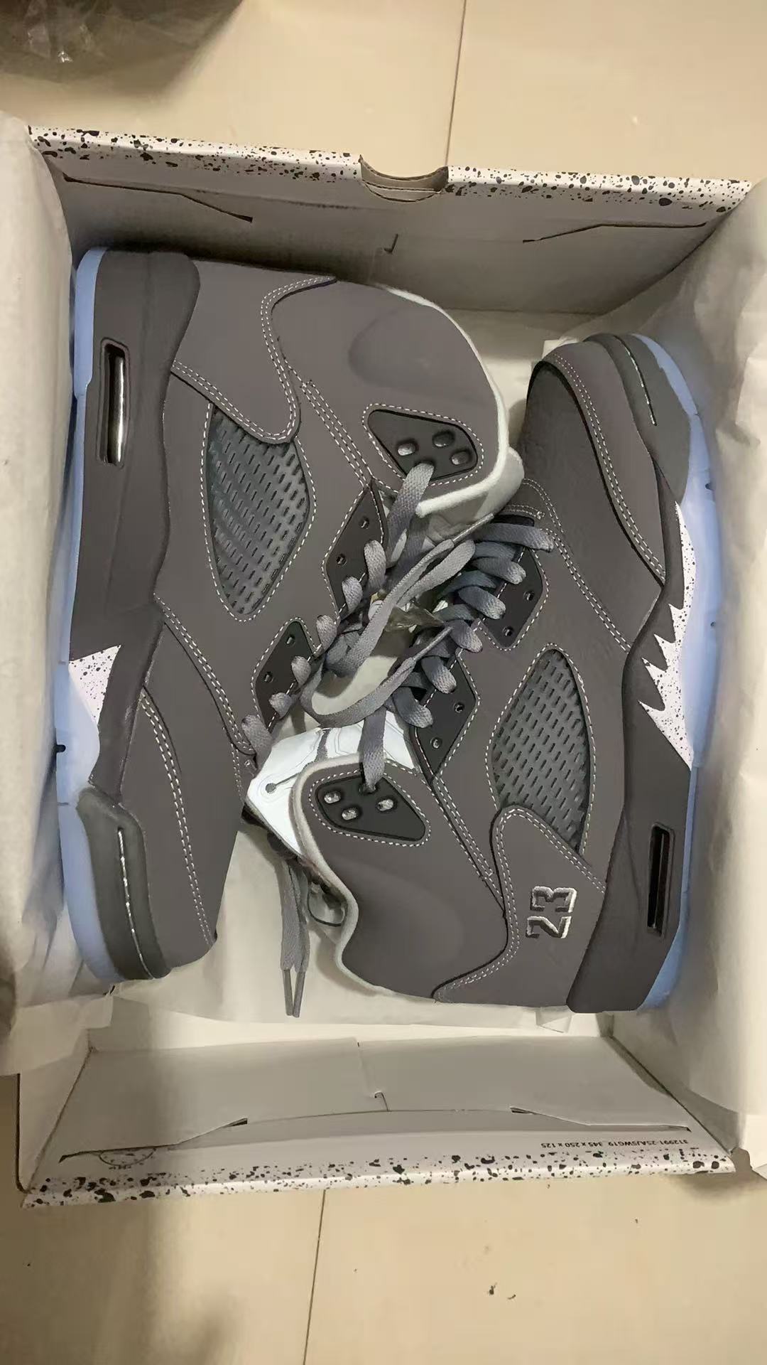 Air Jordan 5 Retro-098